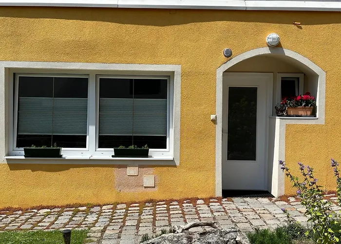 Haus Hoehr דירה *